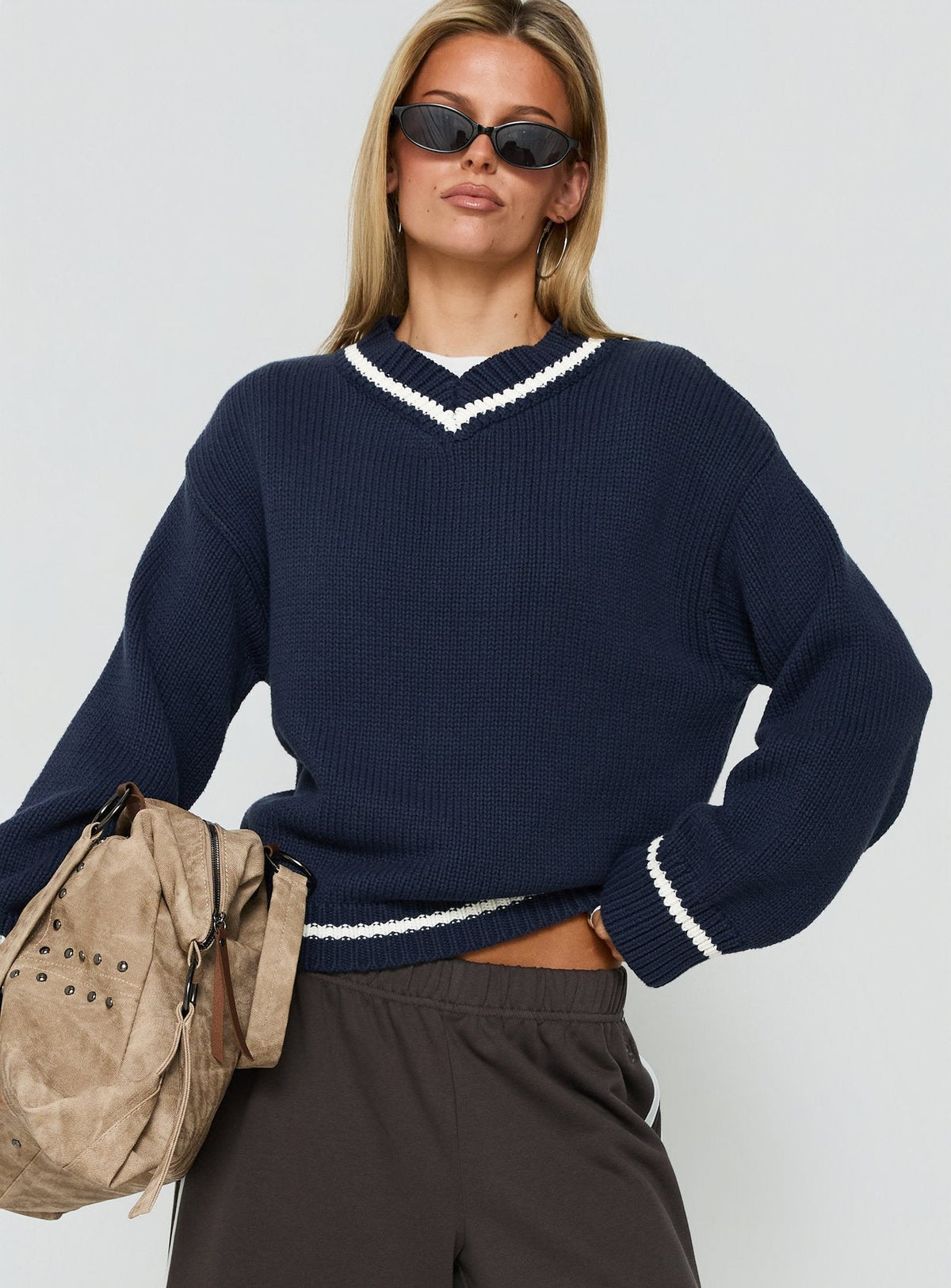 Myrandah V Neck Long SLeeve Knit Sweater Navy